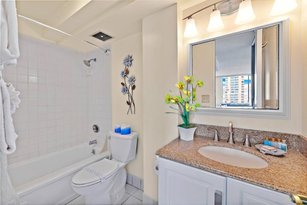 Pacific Monarch - 1 Bedroom - Ocean And City Views! Honolulu Kültér fotó